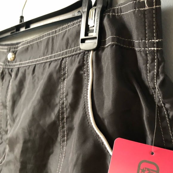 NWT Free Country Women’s Plus Size Gray Swim Board Shorts, Swimsuit bottom 2X - Picture 4 of 16